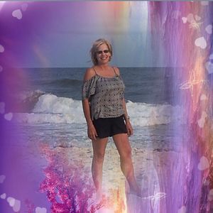 Meet your Posher, Yvette